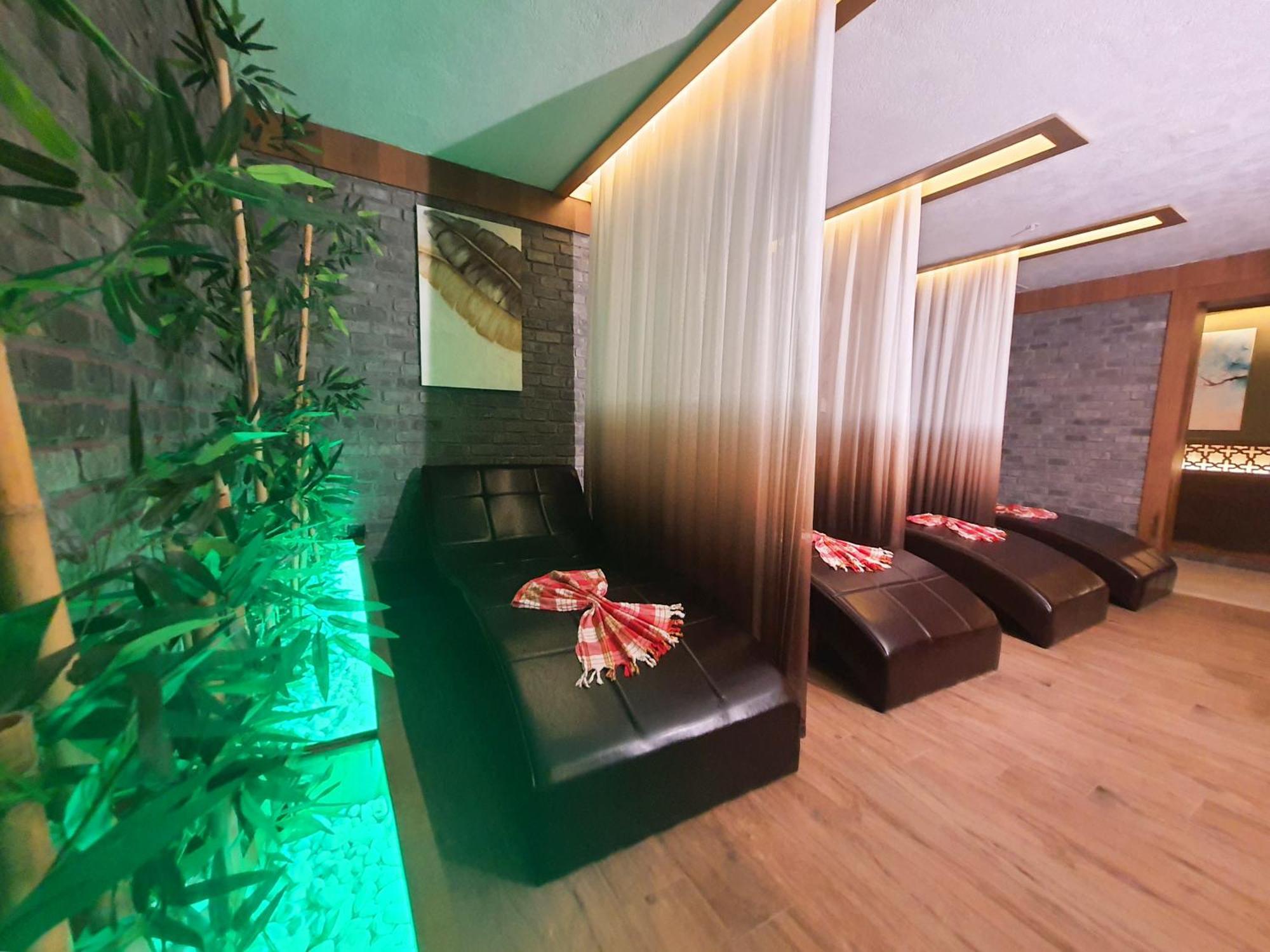 Sunthalia Hotels & Resorts Ultra All Inclusive Adults Only Party Hotel Side Exterior foto